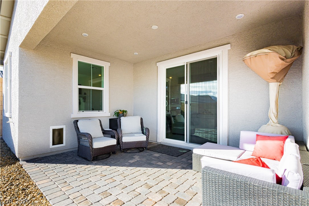 10957 Parsley Avenue