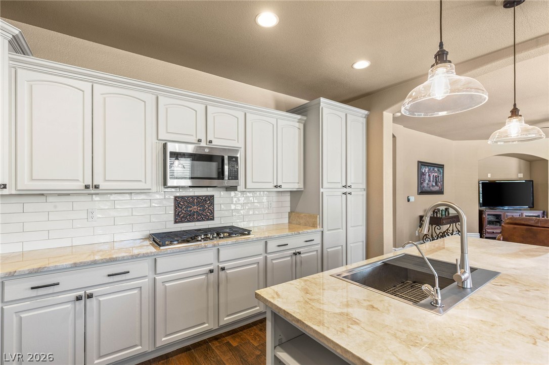 10816 Marandola Street