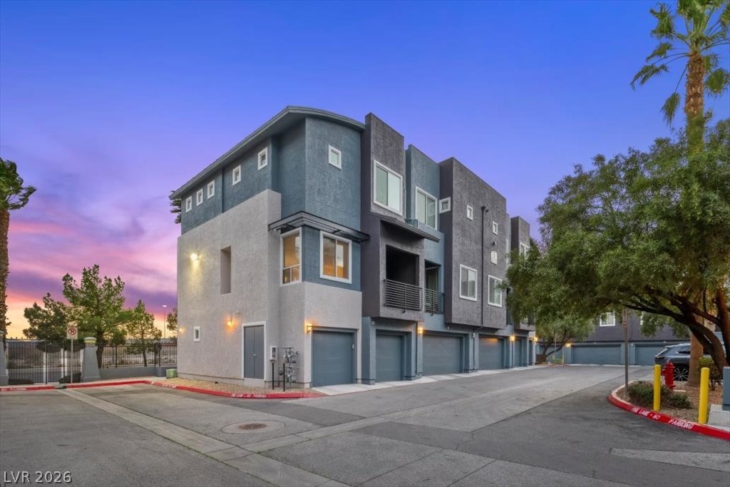 9050 West Tropicana Avenue 1170