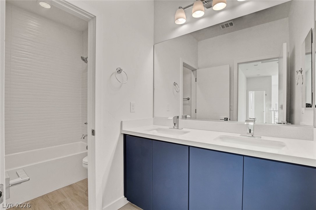 643 Angel Aura Street