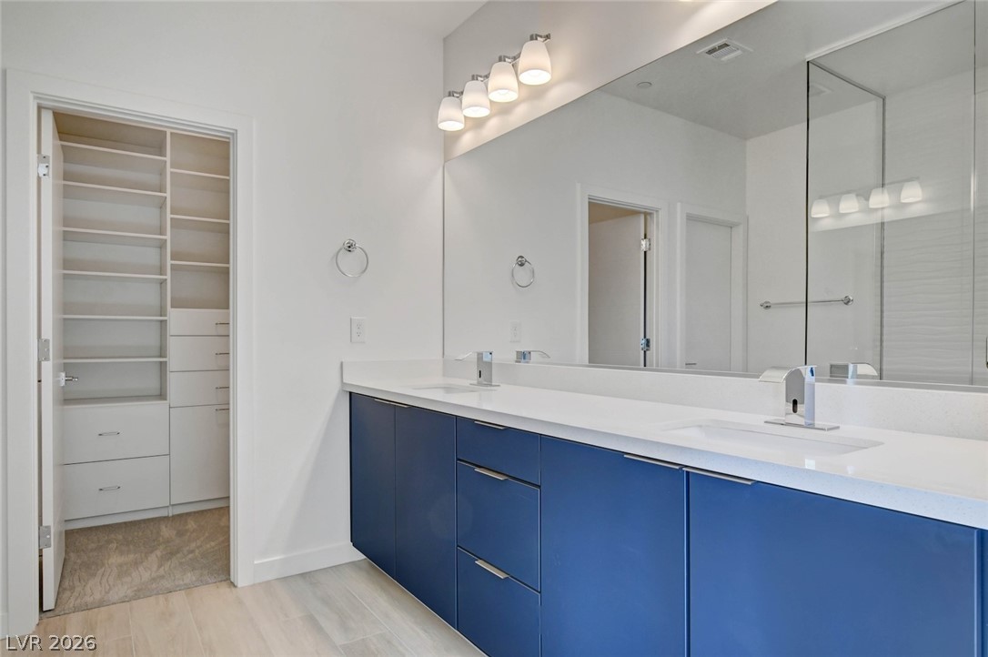 643 Angel Aura Street