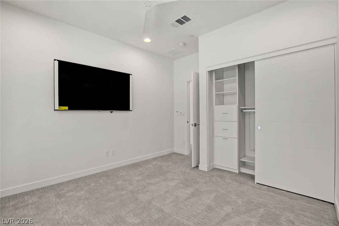 643 Angel Aura Street