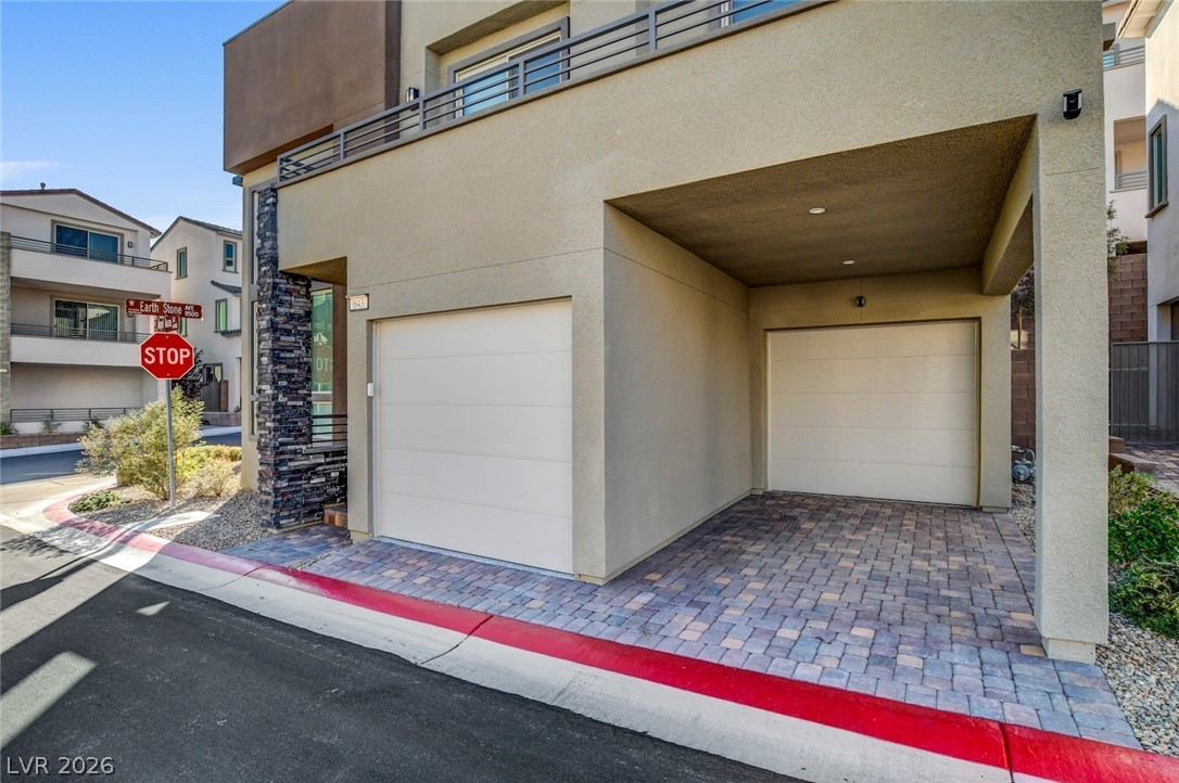 643 Angel Aura Street