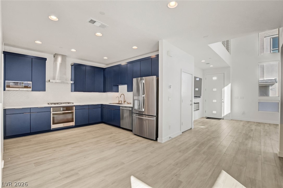 643 Angel Aura Street