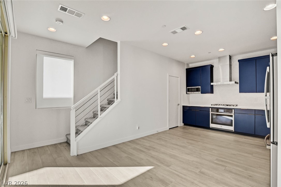 643 Angel Aura Street