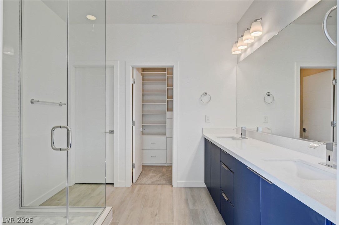 643 Angel Aura Street