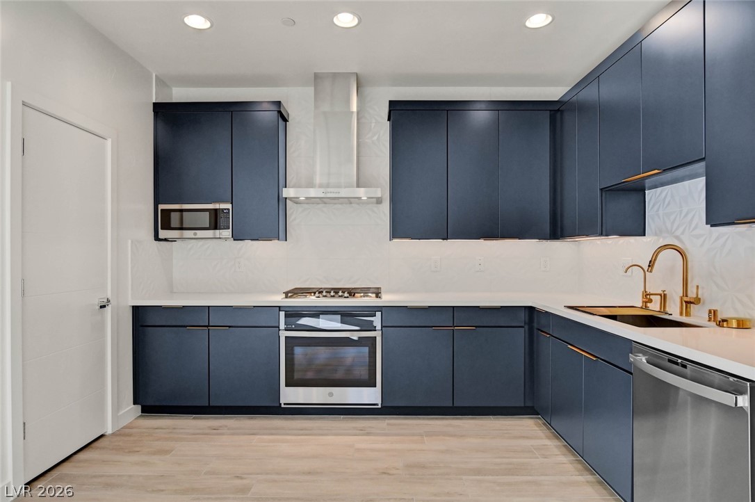 643 Angel Aura Street