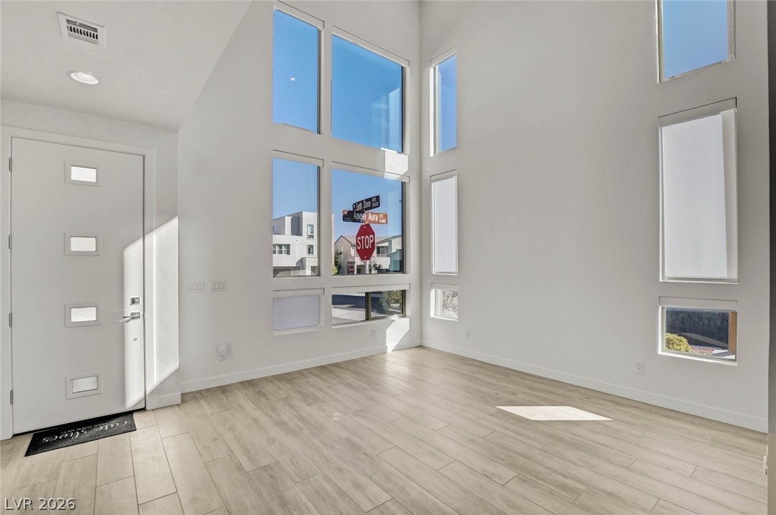 643 Angel Aura Street