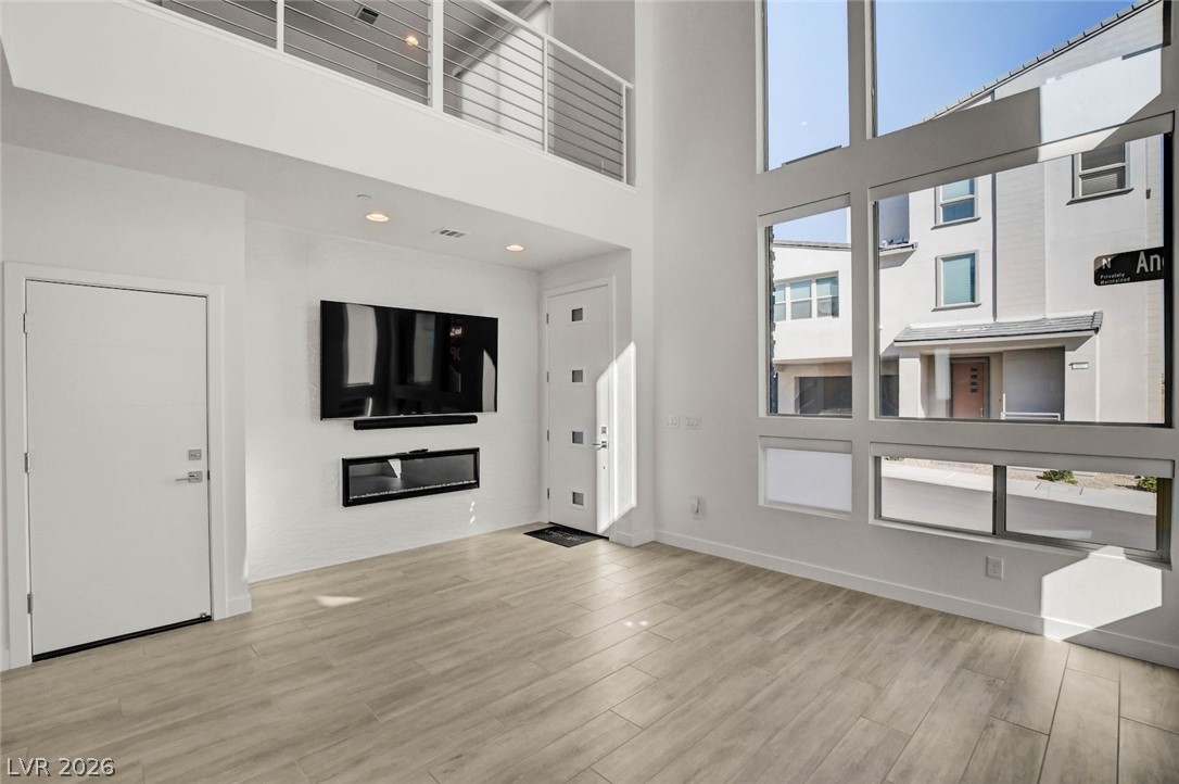 643 Angel Aura Street