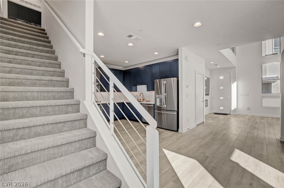 643 Angel Aura Street