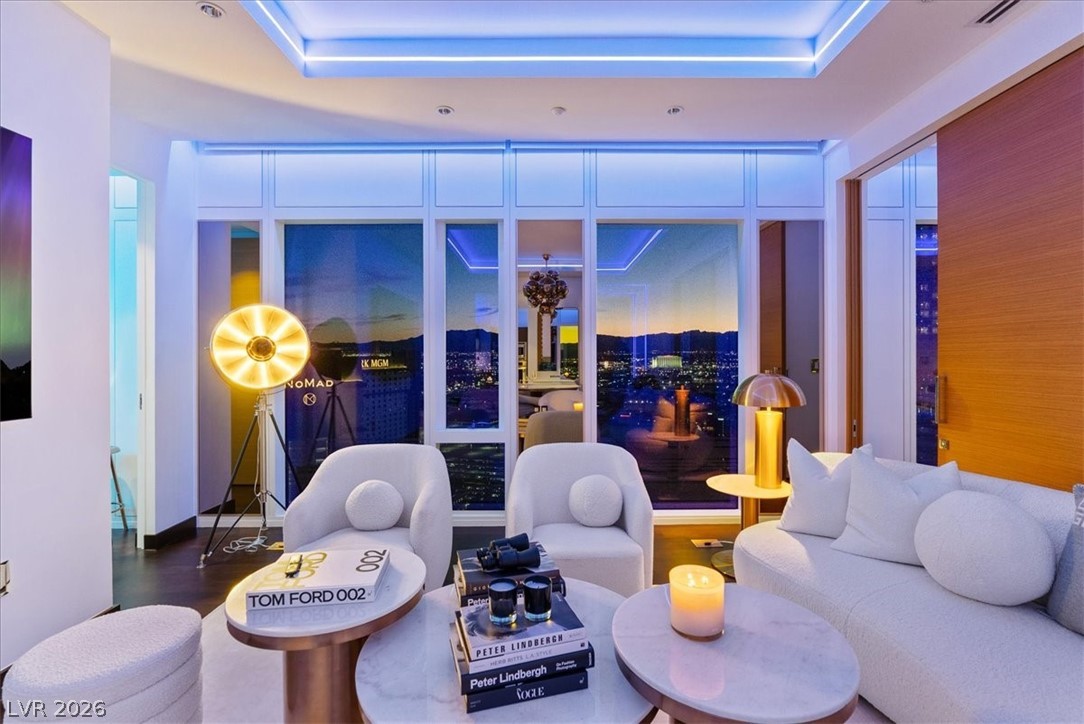 3750 Las Vegas Boulevard 2911