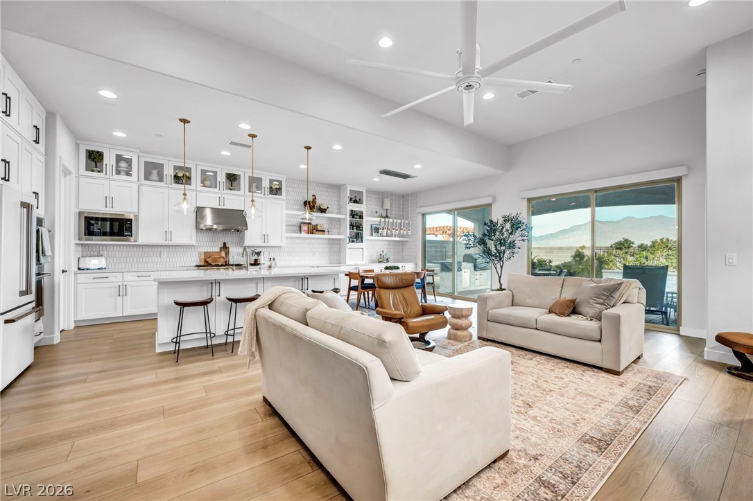 10170 Zeta Tucana Street