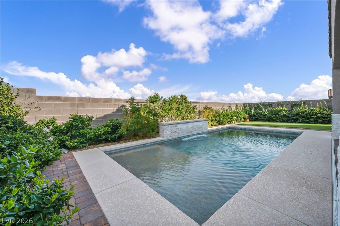 10170 Zeta Tucana Street