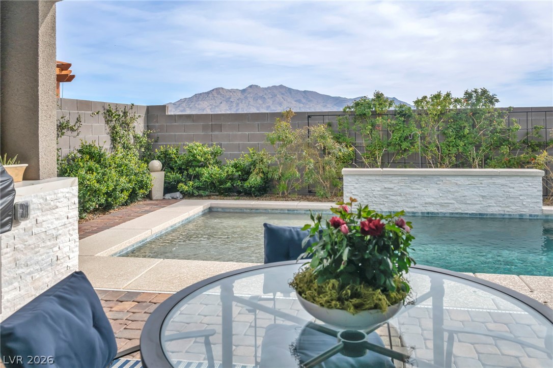 10170 Zeta Tucana Street