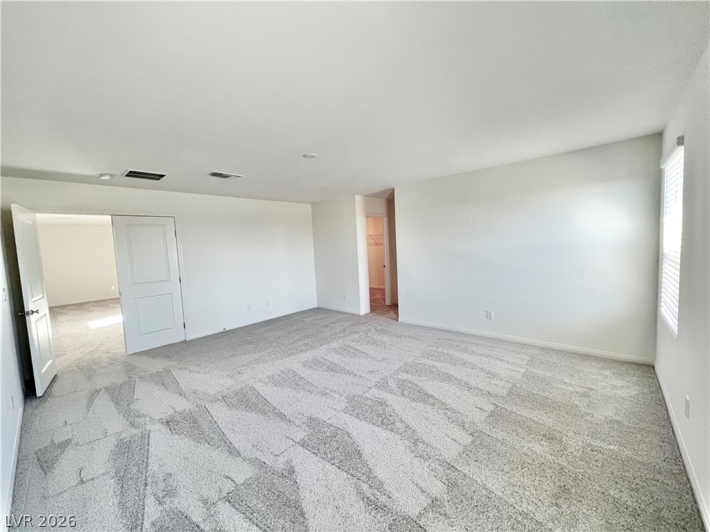 8646 Valley Village Street