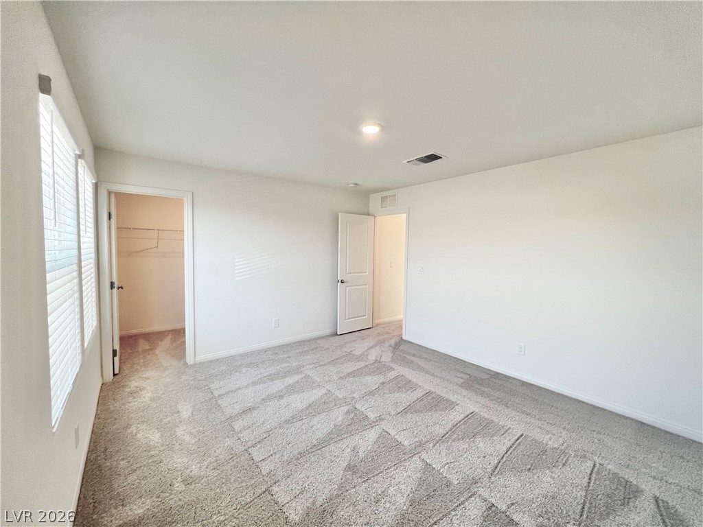 8646 Valley Village Street