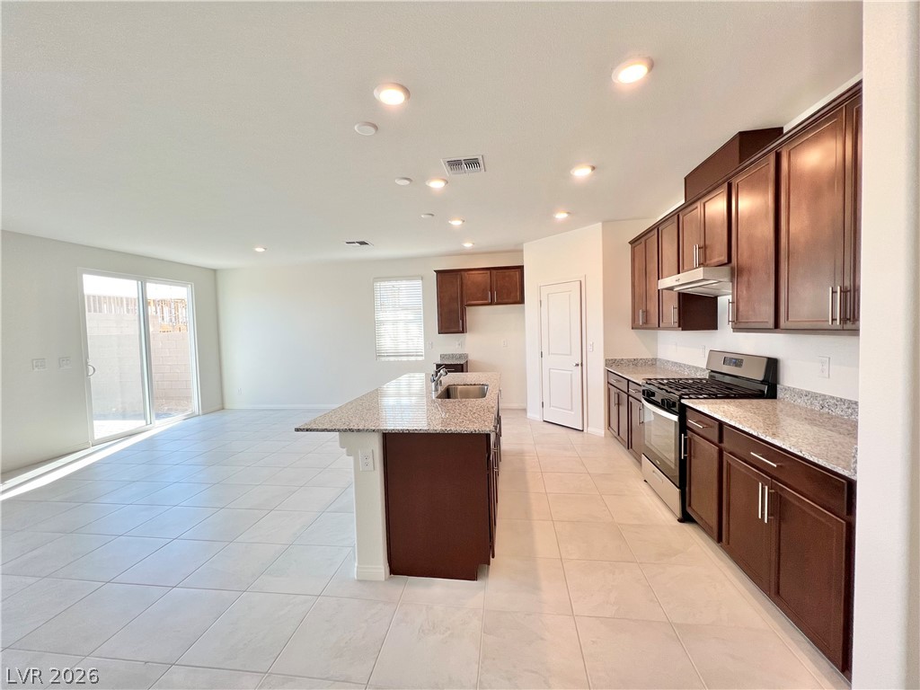 8646 Valley Village Street