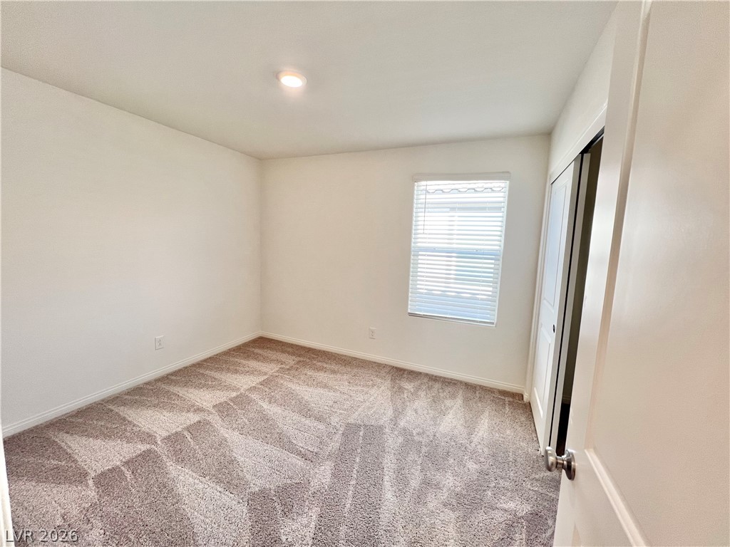 8646 Valley Village Street