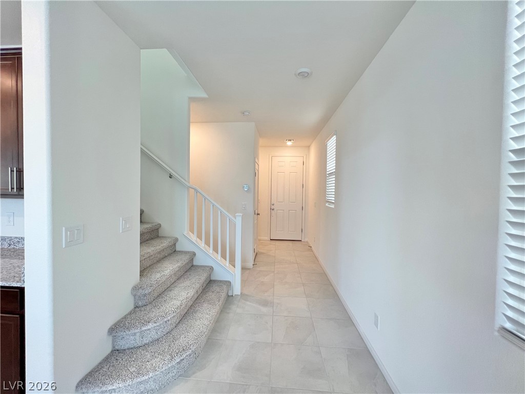 8646 Valley Village Street