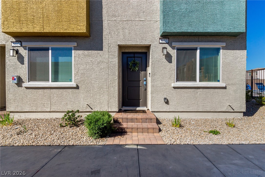 5613 Fathom Blue Street