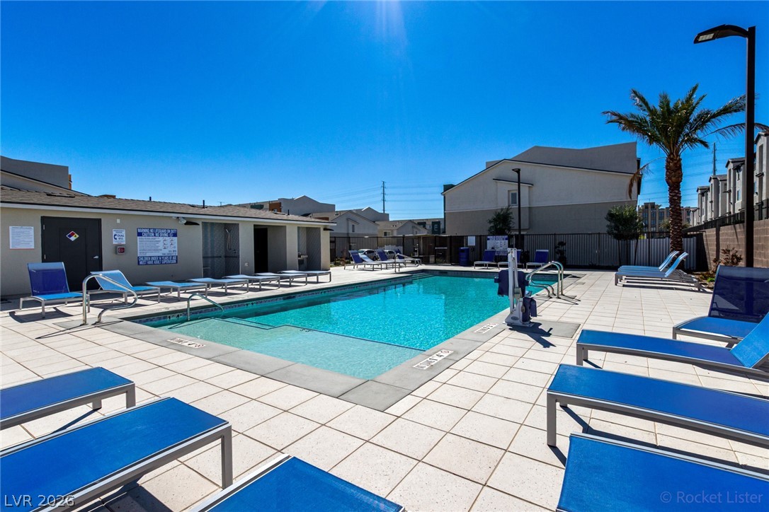5613 Fathom Blue Street
