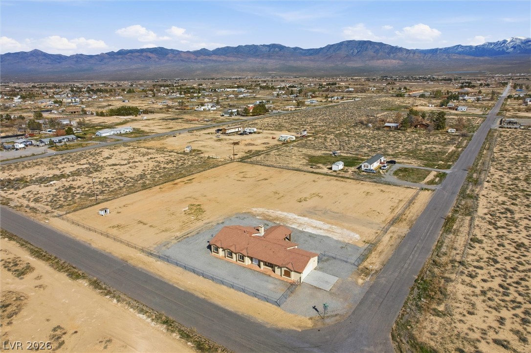 3281 North Woodchips Road