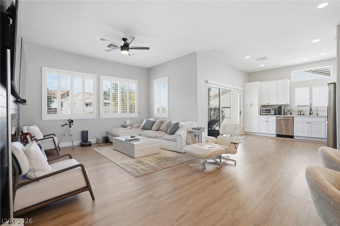 10508 Mission Lakes Avenue