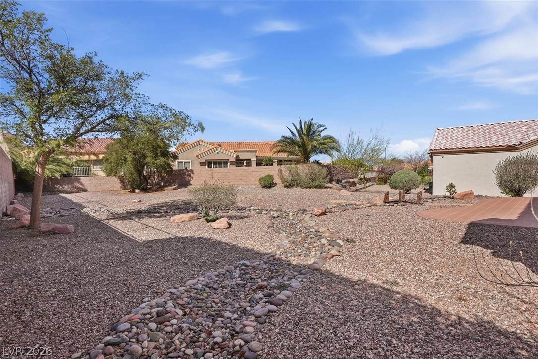 10508 Mission Lakes Avenue