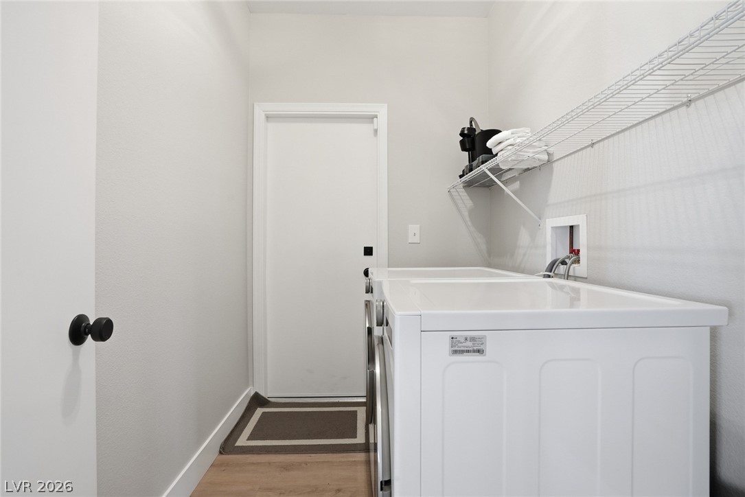 10508 Mission Lakes Avenue