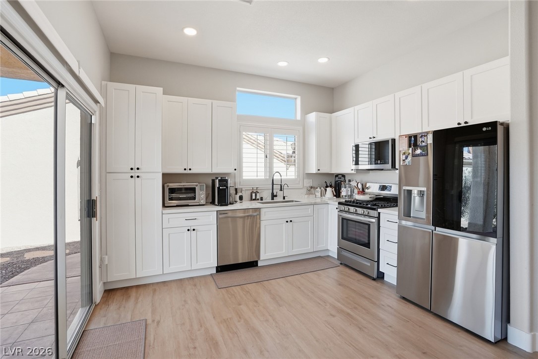 10508 Mission Lakes Avenue