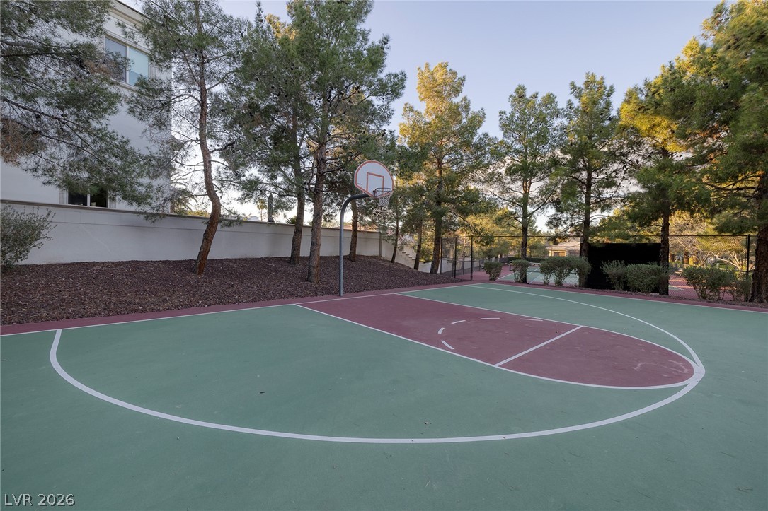 2279 Candlestick Avenue