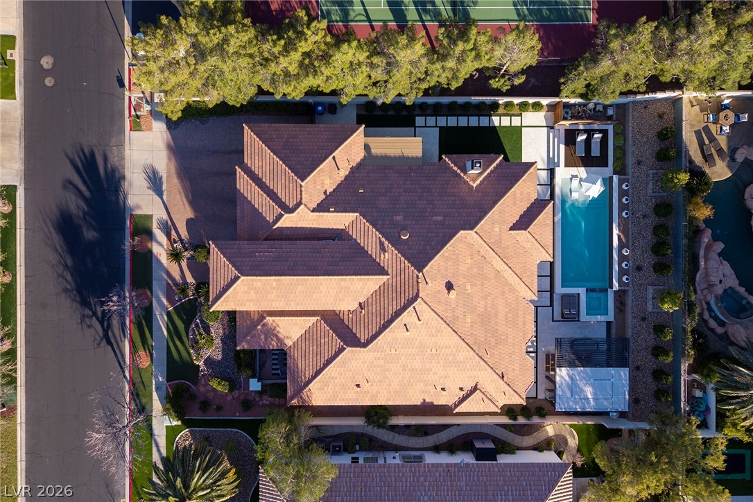 2279 Candlestick Avenue