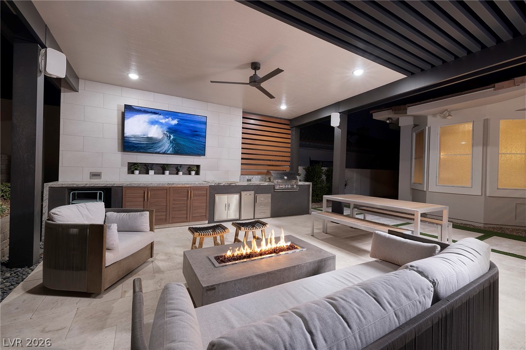 2279 Candlestick Avenue