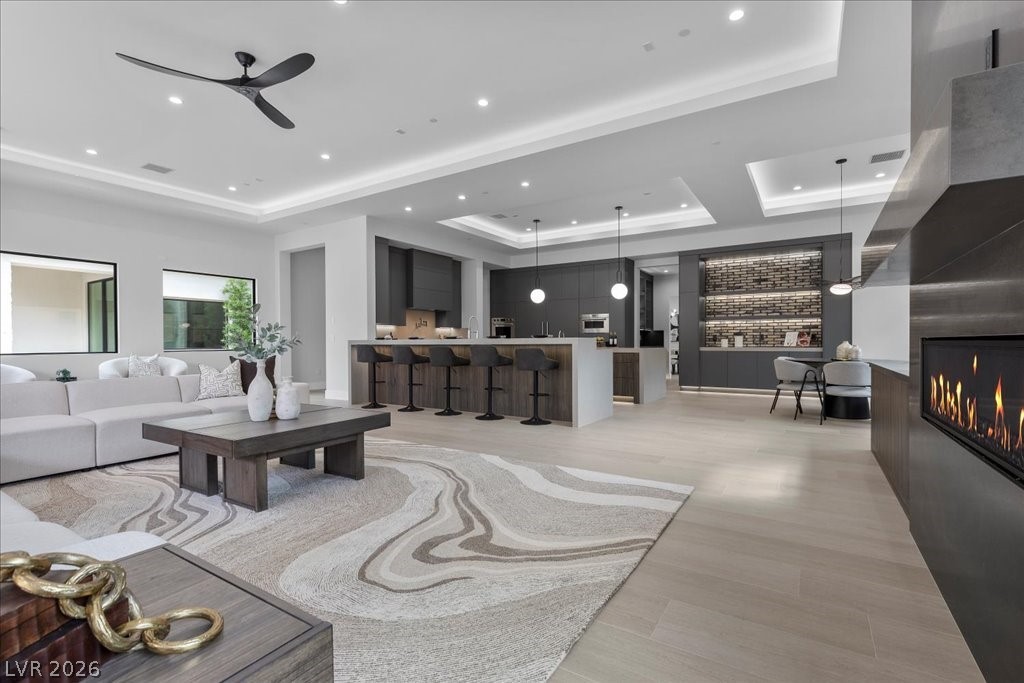 42 Ravenswood Avenue