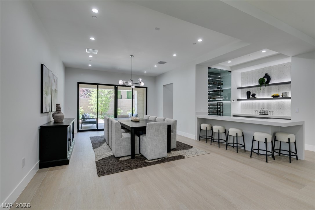 42 Ravenswood Avenue