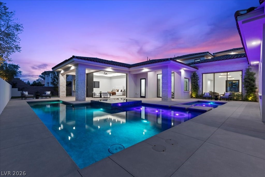 42 Ravenswood Avenue