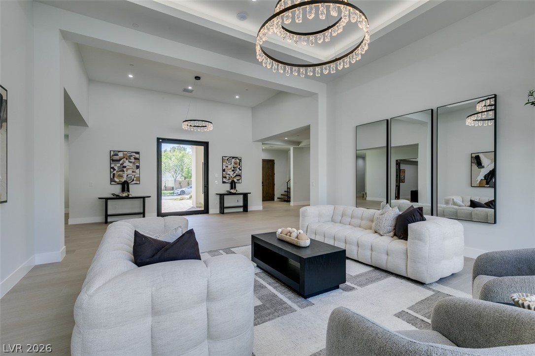 42 Ravenswood Avenue