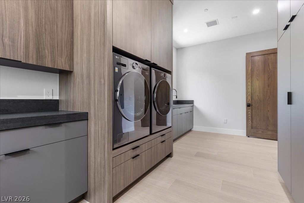 42 Ravenswood Avenue