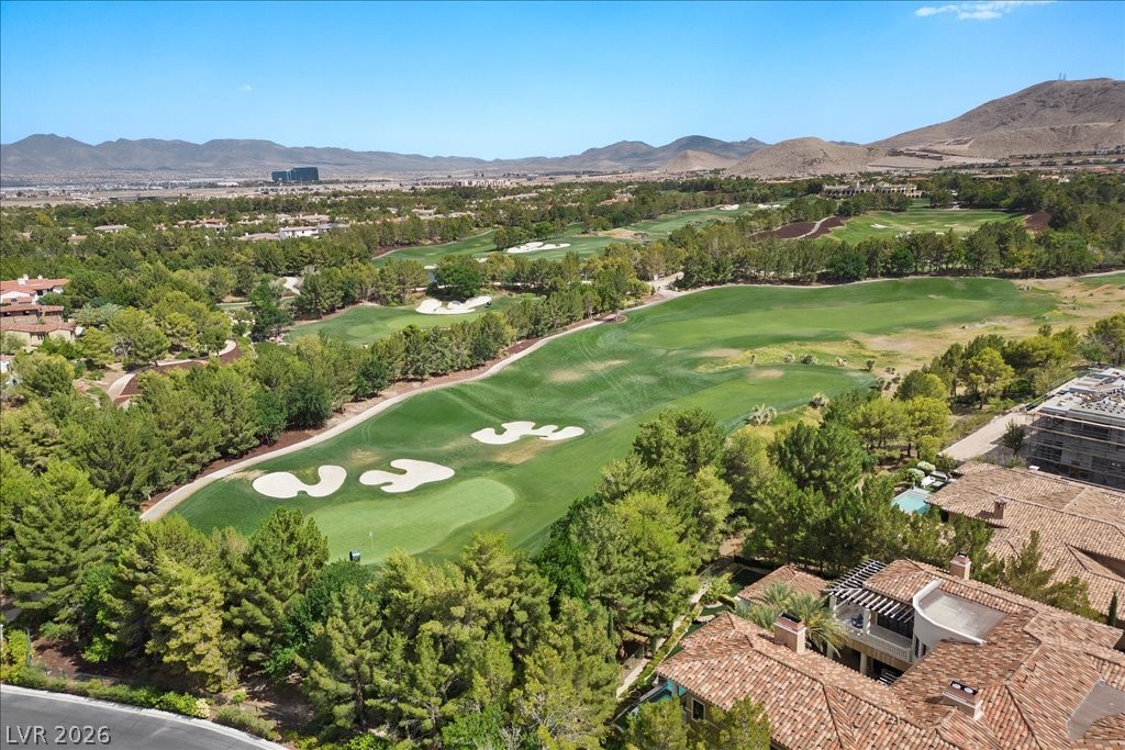 42 Ravenswood Avenue