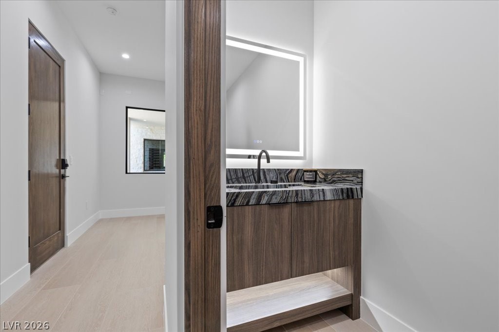 42 Ravenswood Avenue