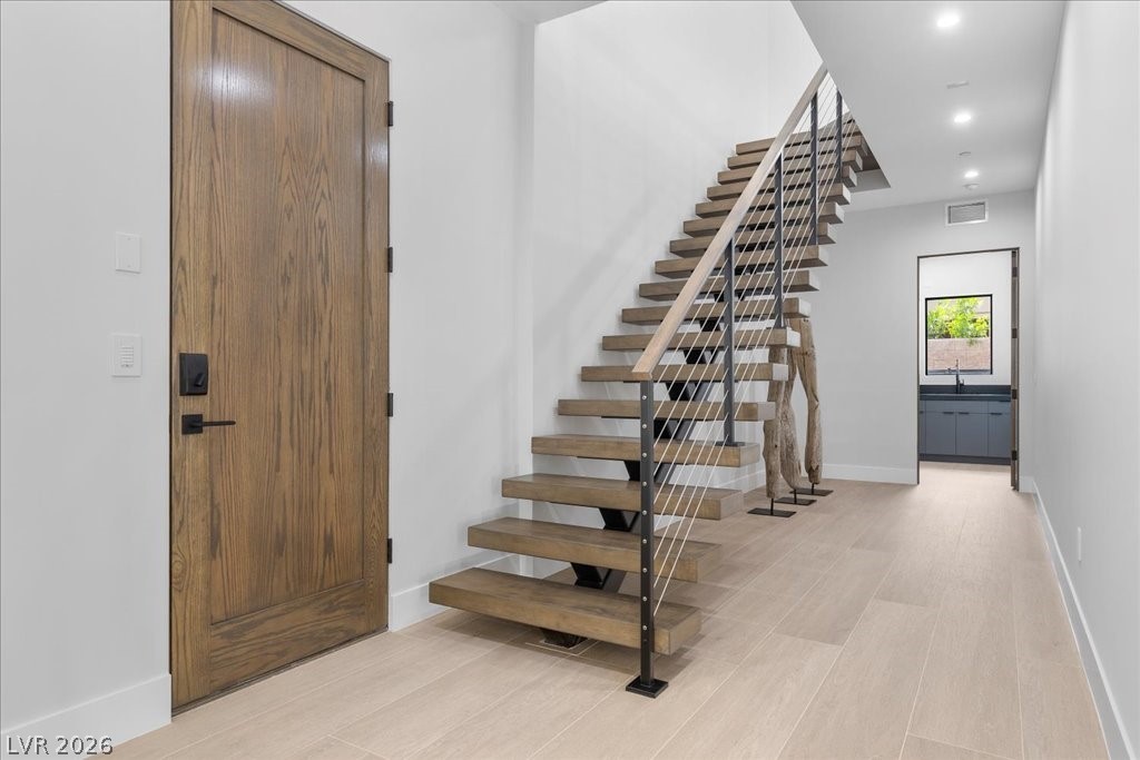 42 Ravenswood Avenue