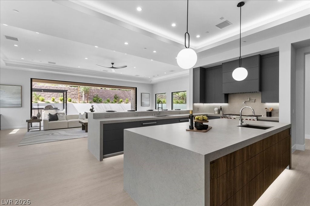 42 Ravenswood Avenue