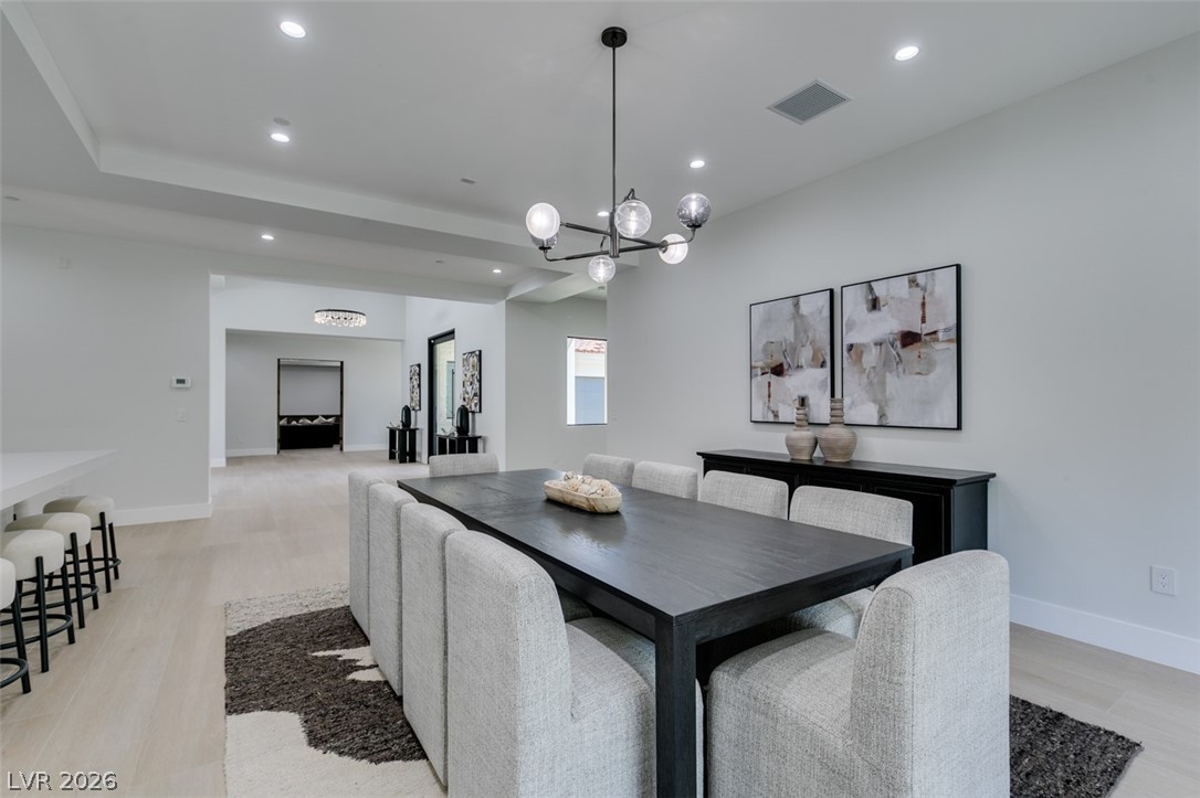 42 Ravenswood Avenue