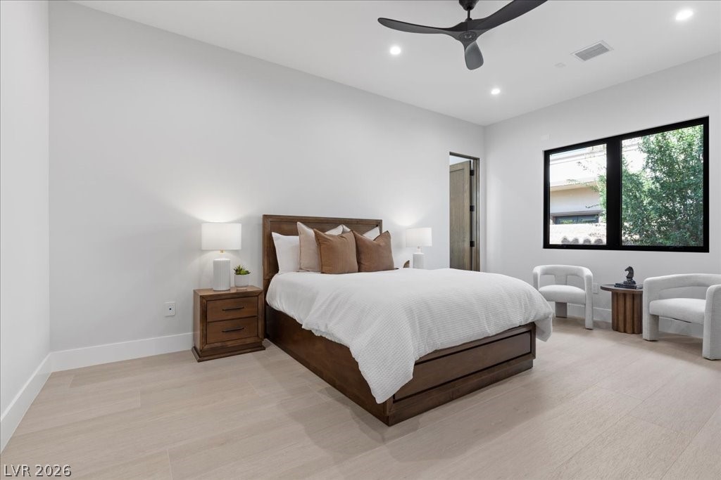 42 Ravenswood Avenue