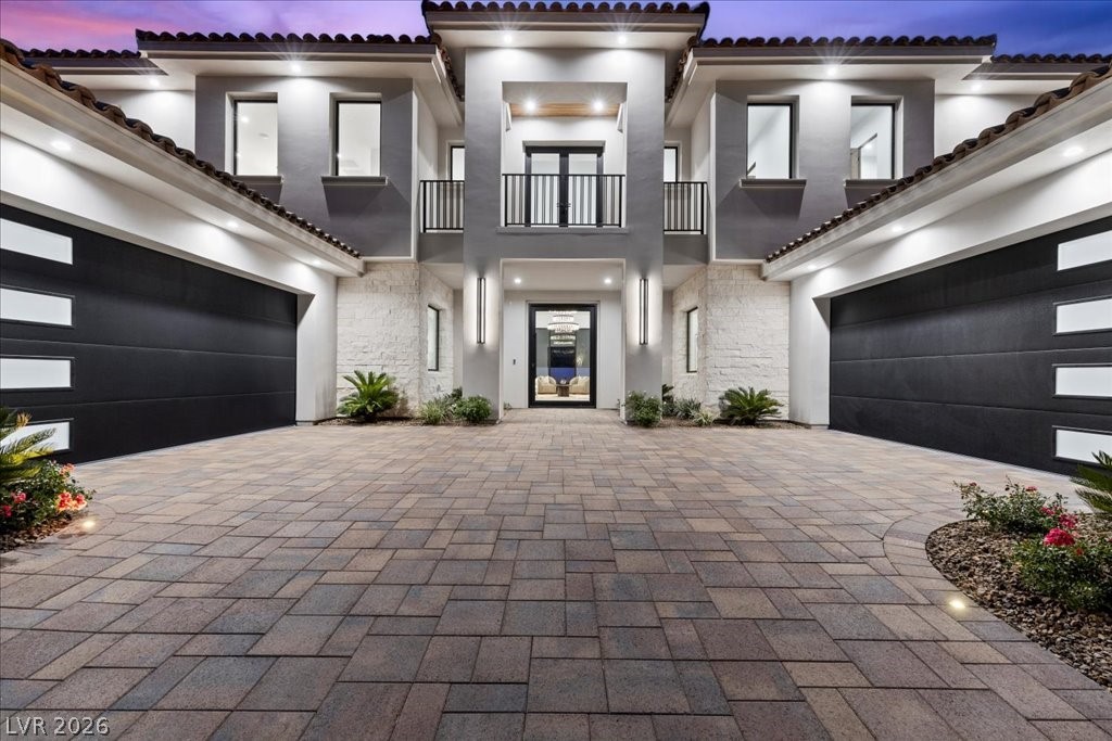 42 Ravenswood Avenue