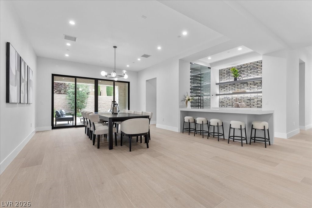 42 Ravenswood Avenue