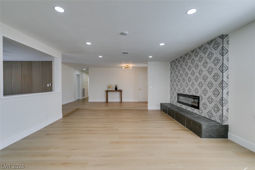 1590 Raindance Way