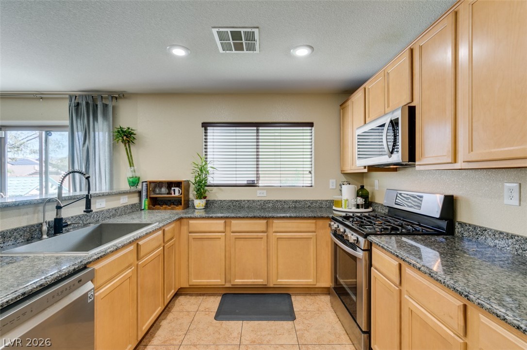 10808 Azure Ocean Avenue