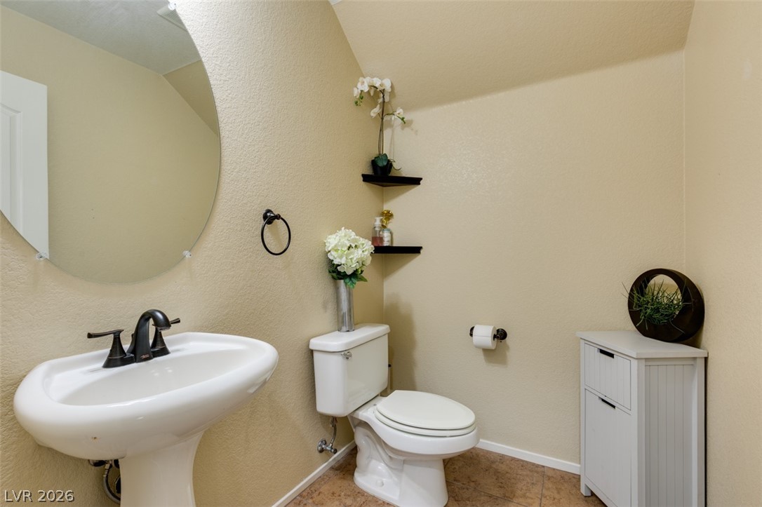 10808 Azure Ocean Avenue