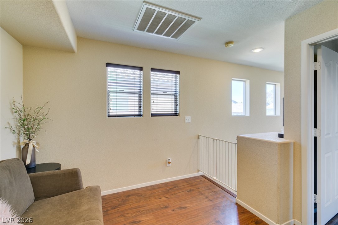 10808 Azure Ocean Avenue